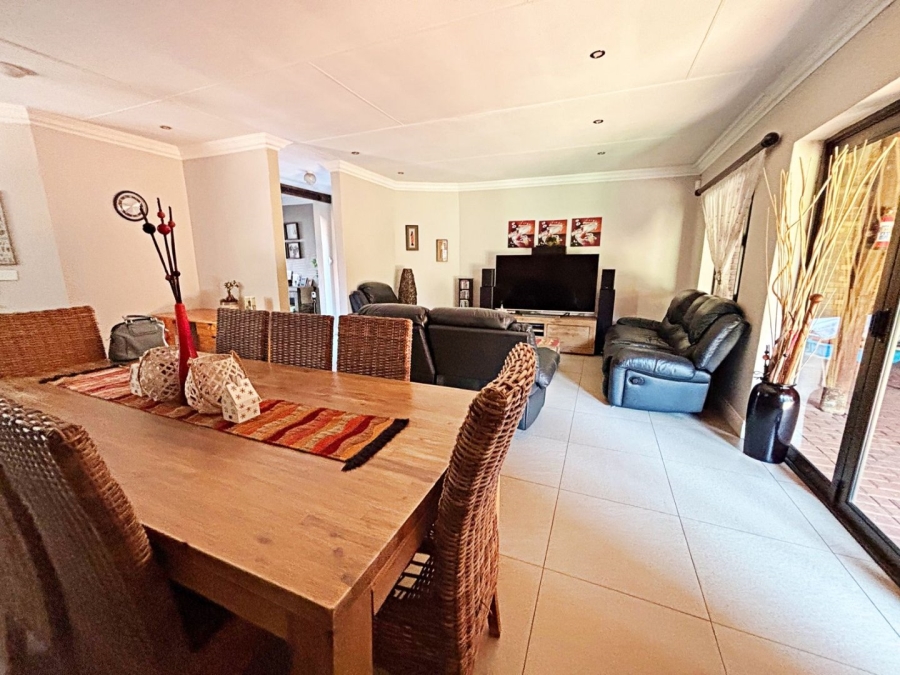3 Bedroom Property for Sale in Eldoraigne Gauteng
