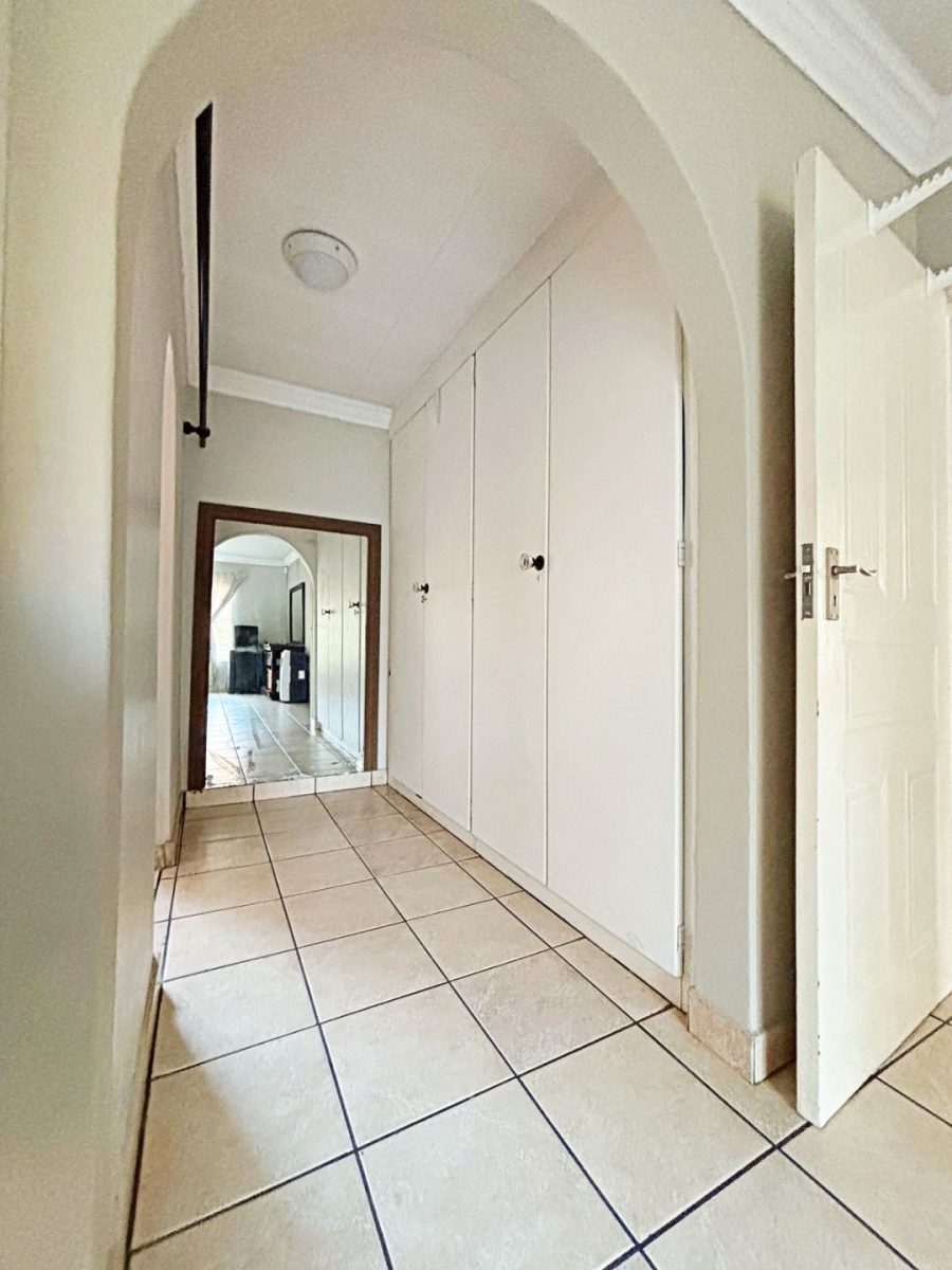 3 Bedroom Property for Sale in Eldoraigne Gauteng
