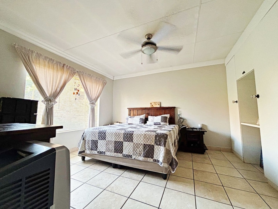 3 Bedroom Property for Sale in Eldoraigne Gauteng