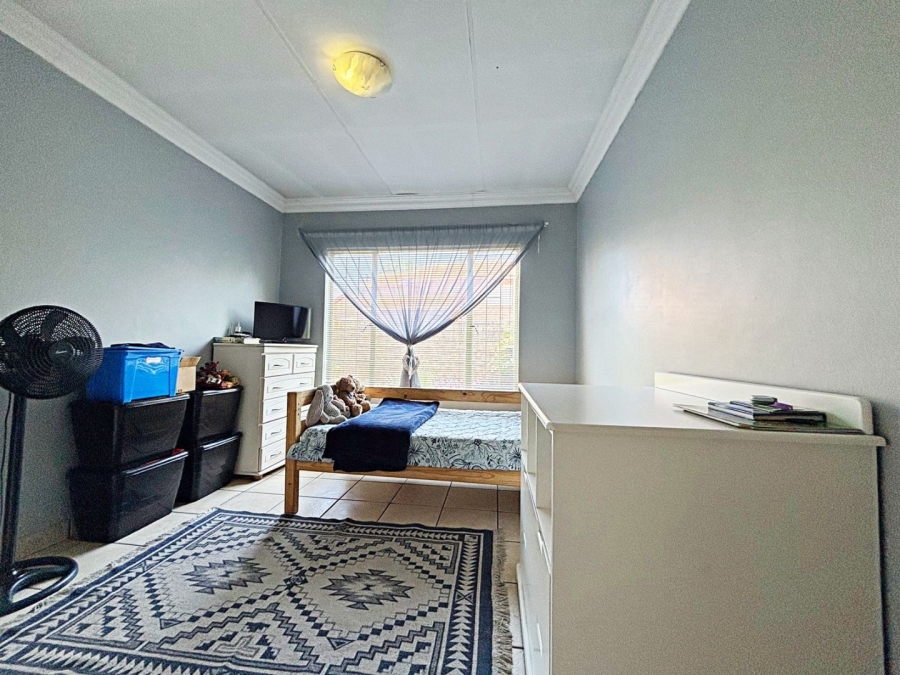 3 Bedroom Property for Sale in Eldoraigne Gauteng