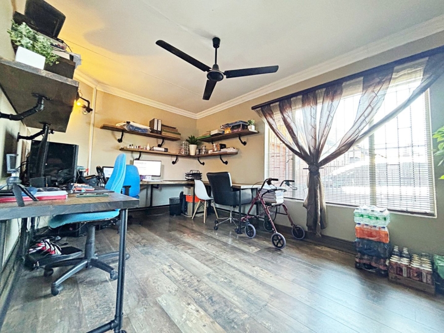 3 Bedroom Property for Sale in Eldoraigne Gauteng