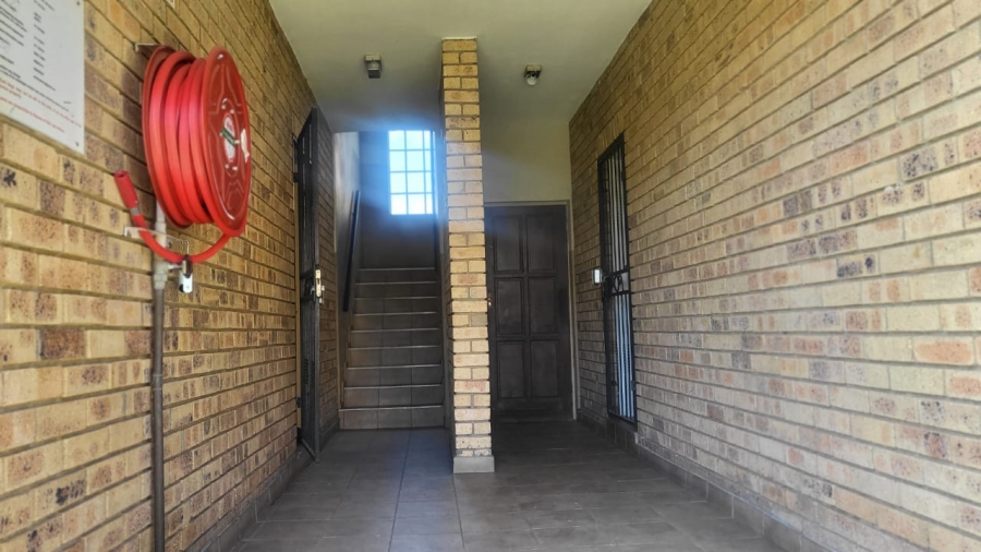 2 Bedroom Property for Sale in Northgate Gauteng