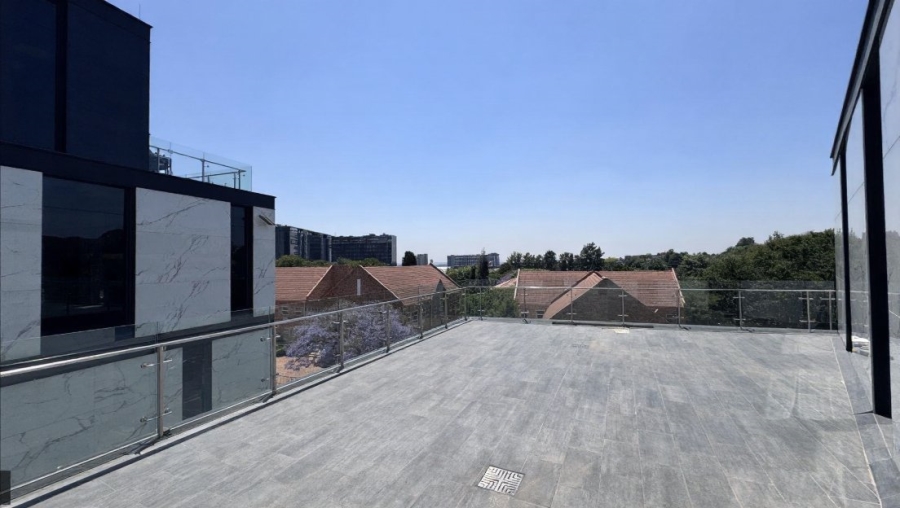 To Let commercial Property for Rent in Wierda Valley Gauteng