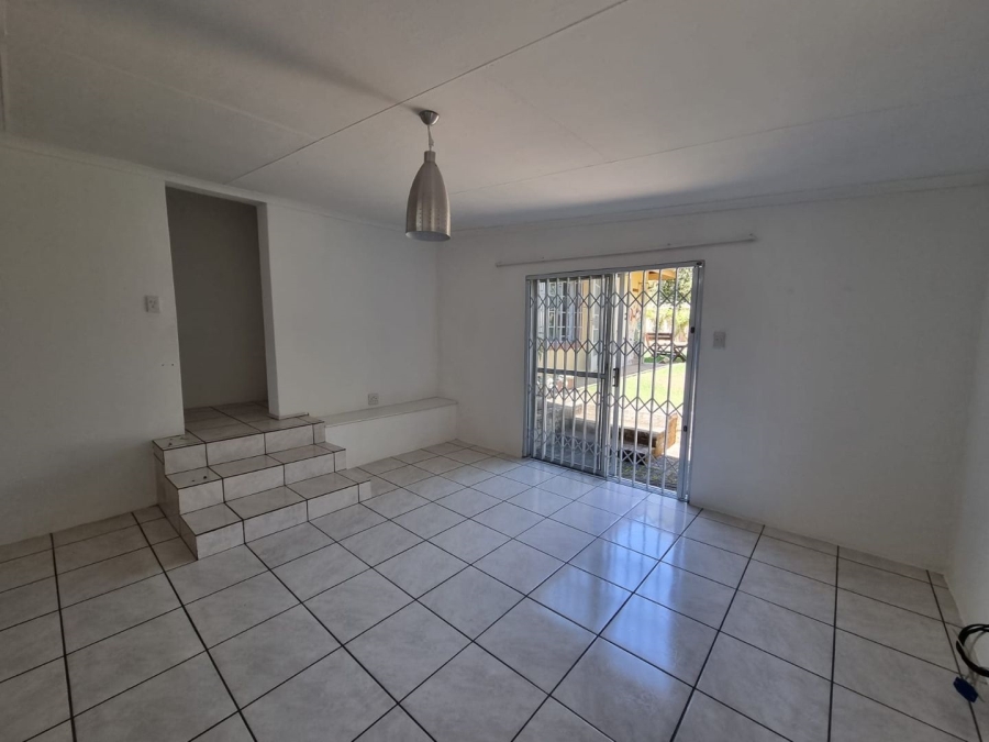 To Let 2 Bedroom Property for Rent in Vaaloewer Gauteng