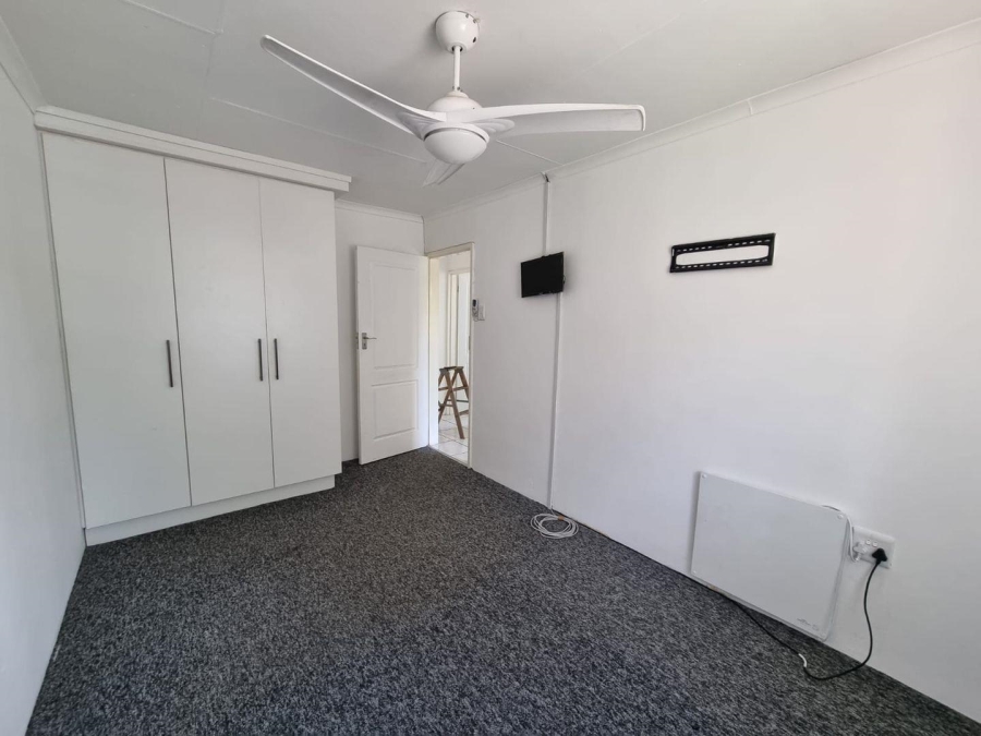 To Let 2 Bedroom Property for Rent in Vaaloewer Gauteng