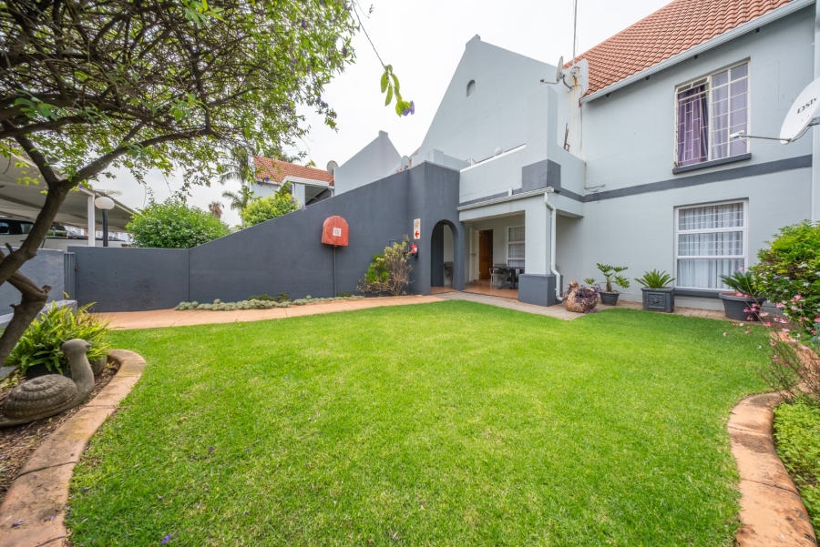 2 Bedroom Property for Sale in Eden Glen Gauteng