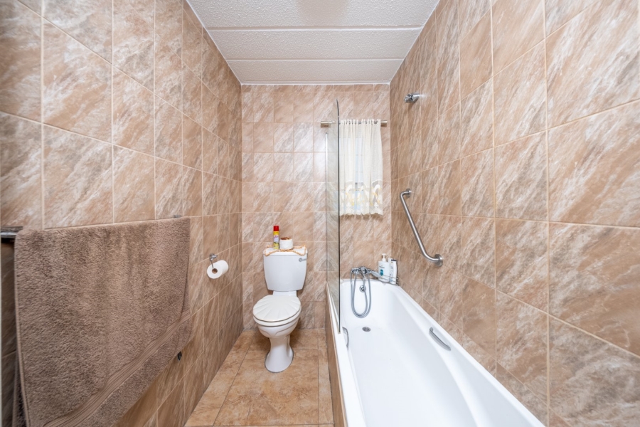 2 Bedroom Property for Sale in Eden Glen Gauteng