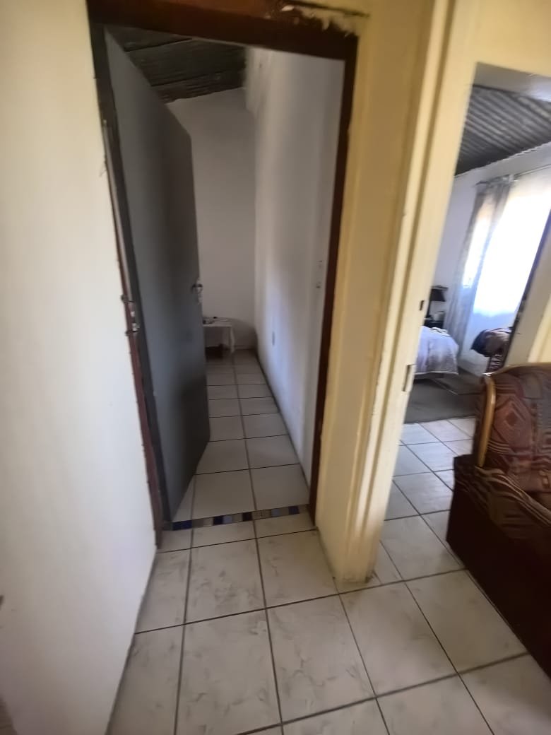 7 Bedroom Property for Sale in Tembisa Central Gauteng