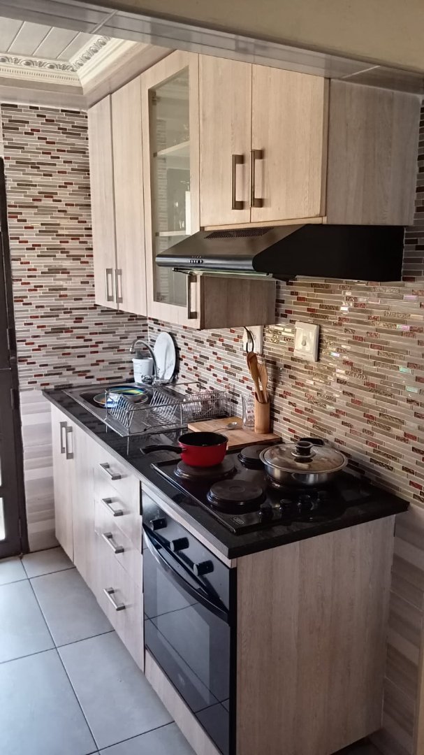 7 Bedroom Property for Sale in Tembisa Central Gauteng