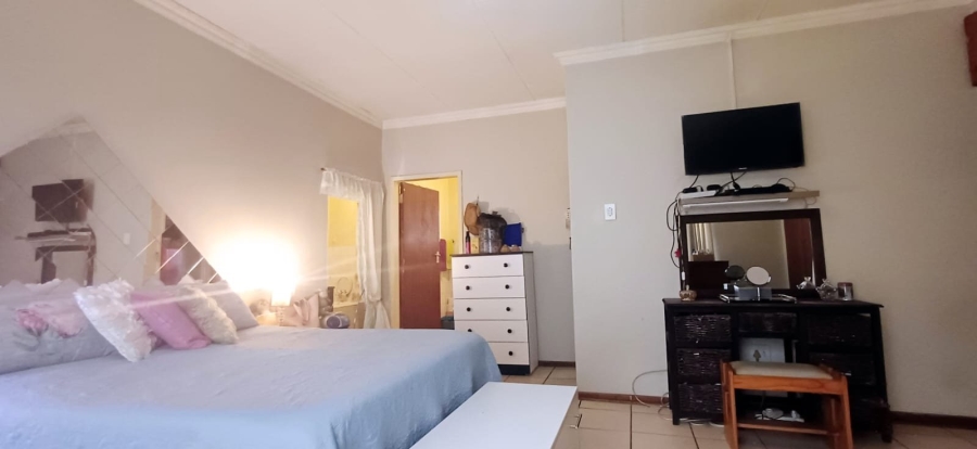 4 Bedroom Property for Sale in Marlands Gauteng