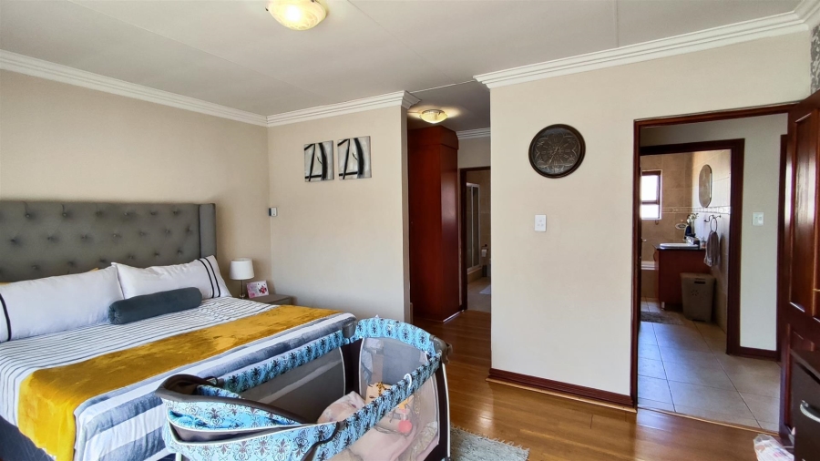 3 Bedroom Property for Sale in Vanderbijlpark SW 5 Gauteng