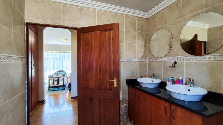 3 Bedroom Property for Sale in Vanderbijlpark SW 5 Gauteng