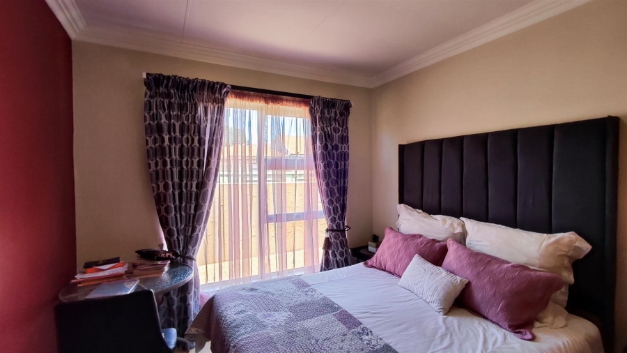 3 Bedroom Property for Sale in Vanderbijlpark SW 5 Gauteng