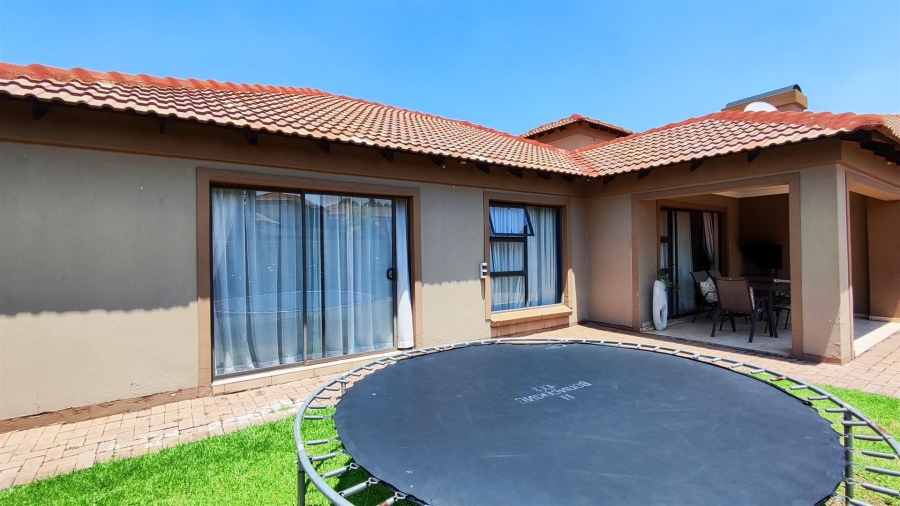 3 Bedroom Property for Sale in Vanderbijlpark SW 5 Gauteng