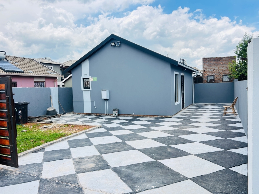 2 Bedroom Property for Sale in Sky City Gauteng