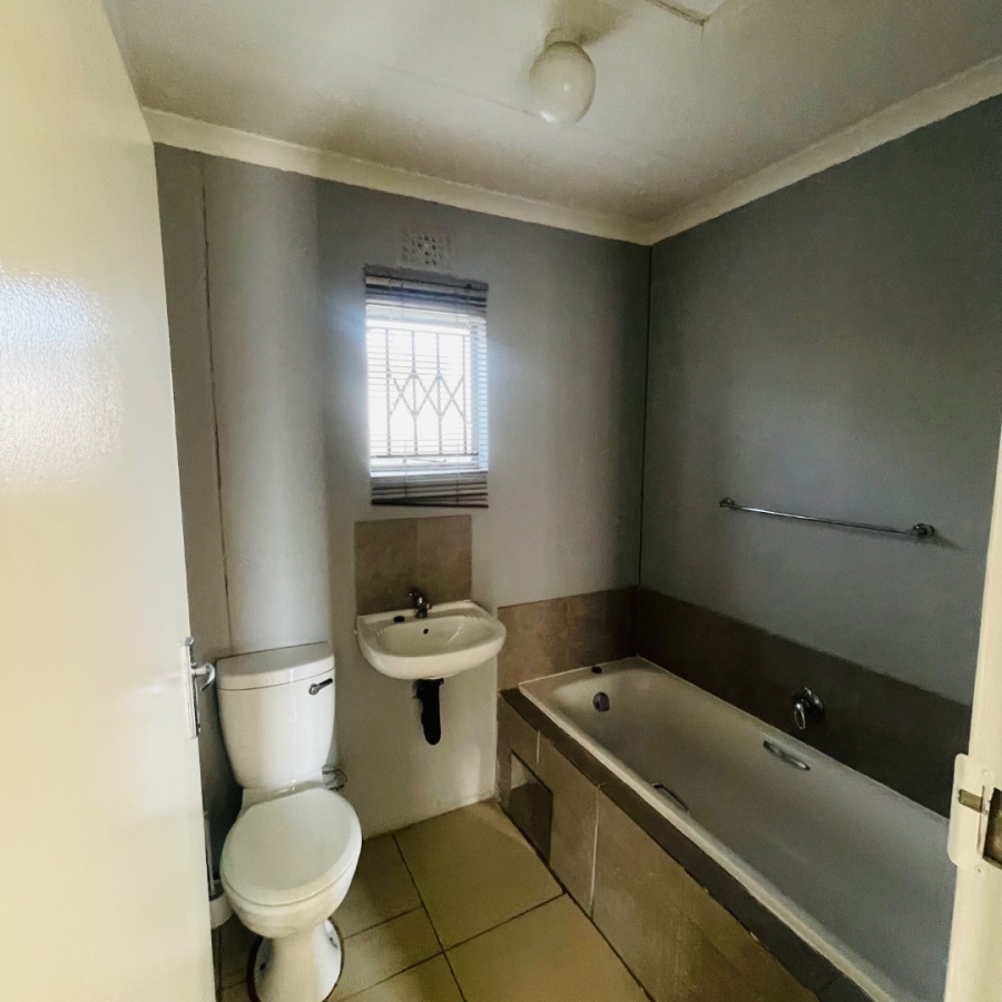 2 Bedroom Property for Sale in Sky City Gauteng