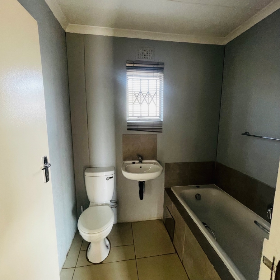 2 Bedroom Property for Sale in Sky City Gauteng
