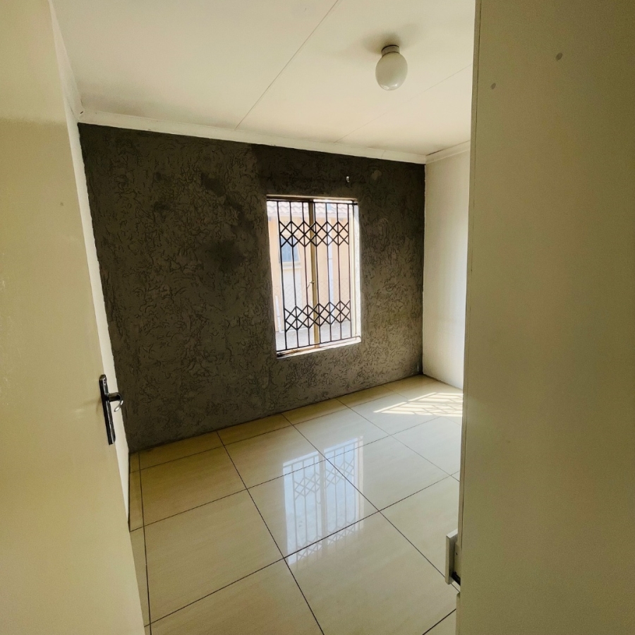 2 Bedroom Property for Sale in Sky City Gauteng