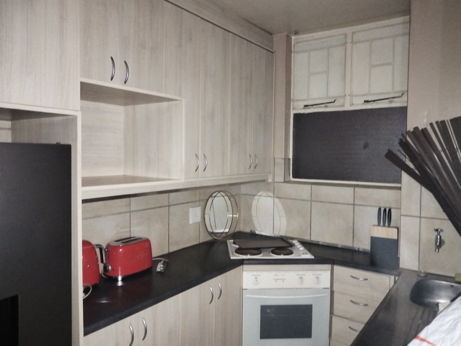 To Let 2 Bedroom Property for Rent in Gezina Gauteng