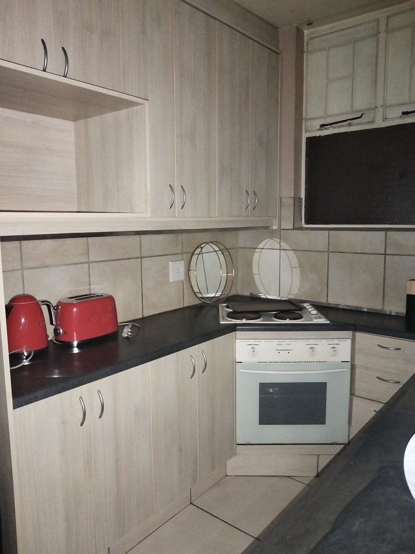 To Let 2 Bedroom Property for Rent in Gezina Gauteng