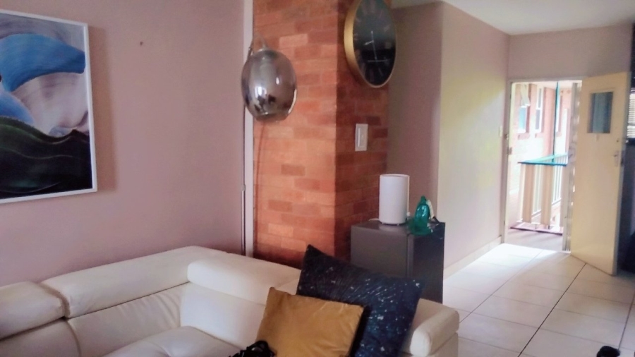 To Let 2 Bedroom Property for Rent in Gezina Gauteng