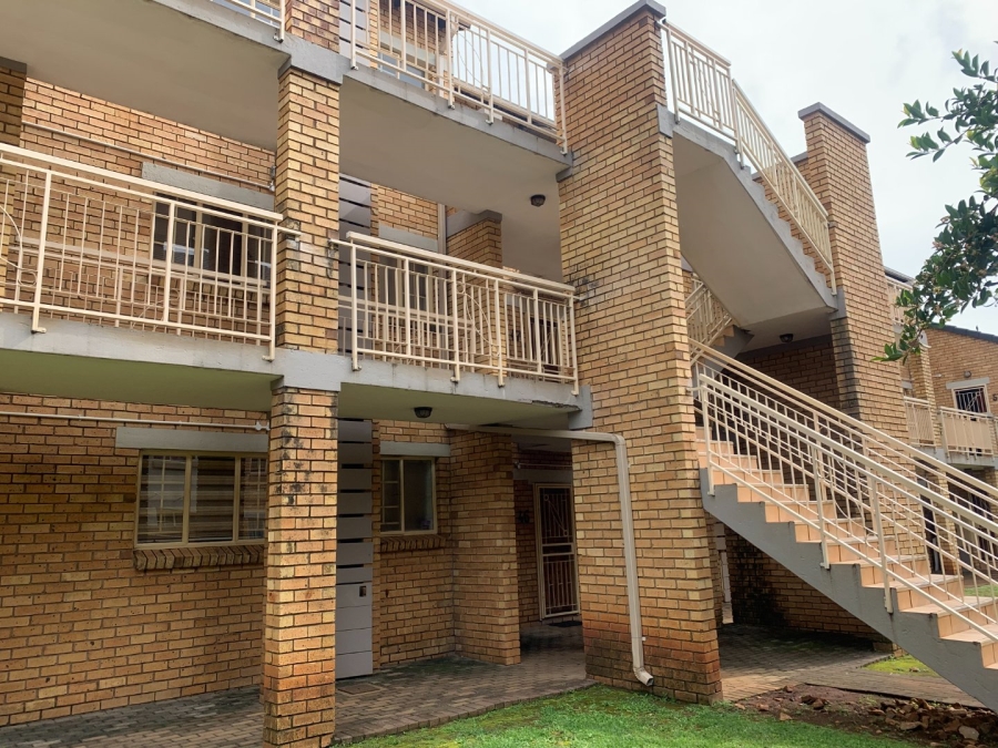 To Let 2 Bedroom Property for Rent in Monavoni Gauteng