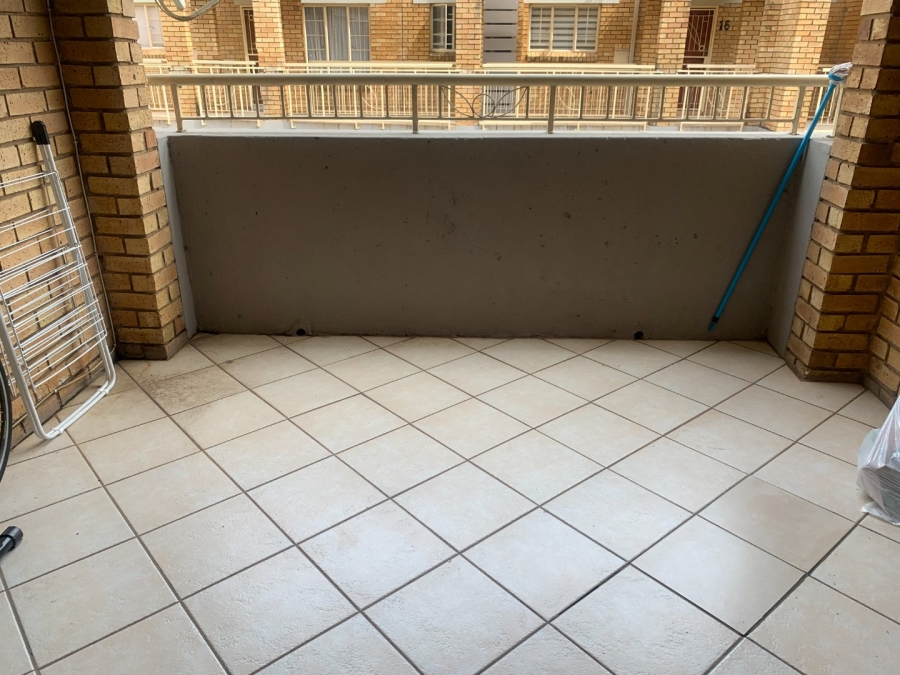 To Let 2 Bedroom Property for Rent in Monavoni Gauteng