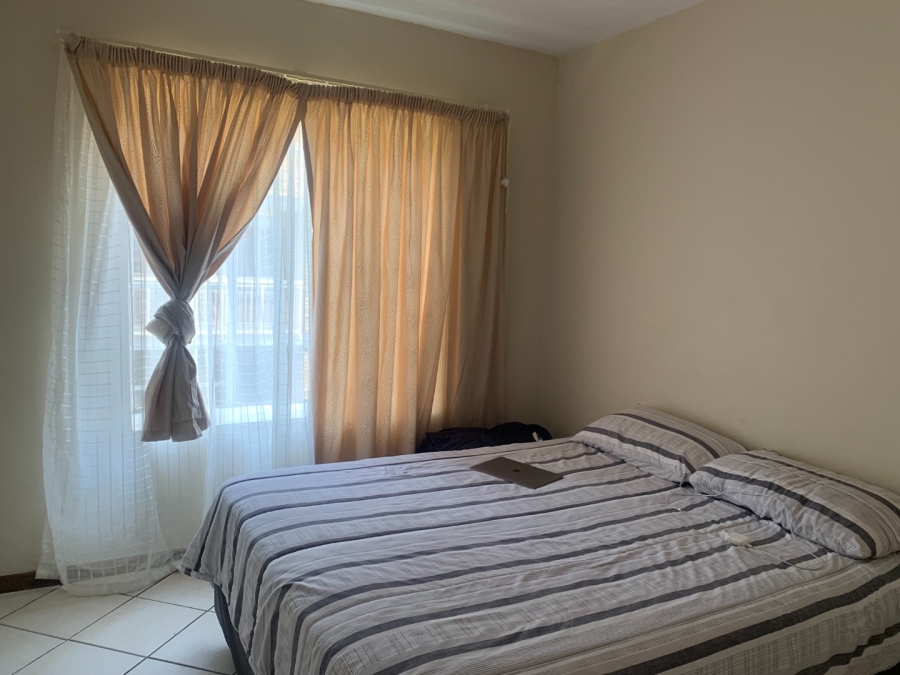 To Let 2 Bedroom Property for Rent in Monavoni Gauteng