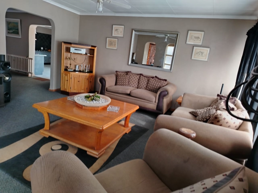 4 Bedroom Property for Sale in Doornpoort Gauteng