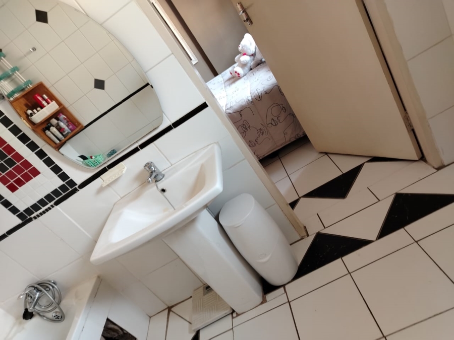 4 Bedroom Property for Sale in Doornpoort Gauteng