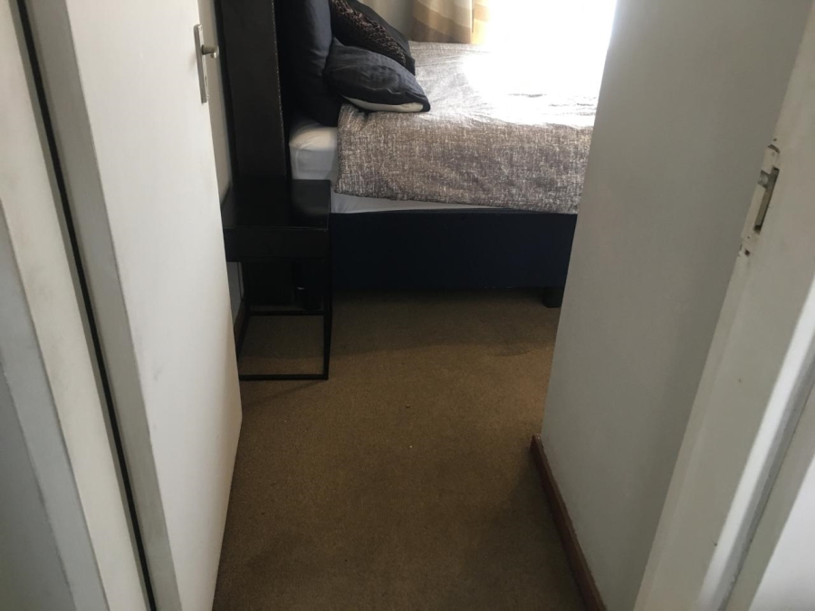 To Let 2 Bedroom Property for Rent in Aeroton Gauteng