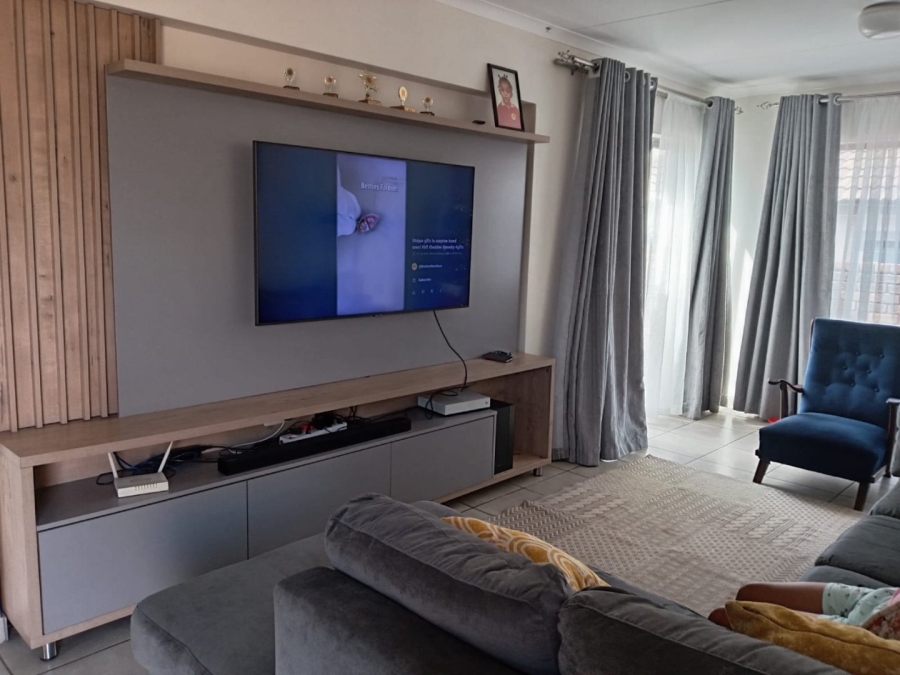 3 Bedroom Property for Sale in Plantland Gauteng