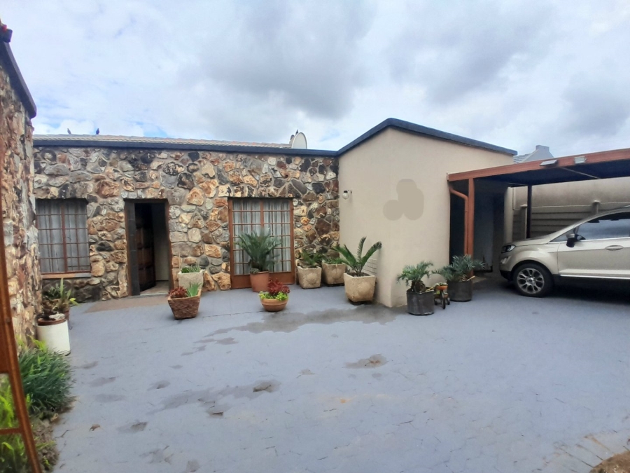 3 Bedroom Property for Sale in Noordwyk Gauteng