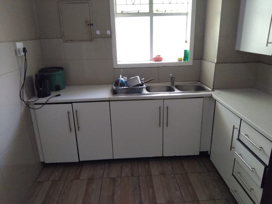 4 Bedroom Property for Sale in Muckleneuk Gauteng