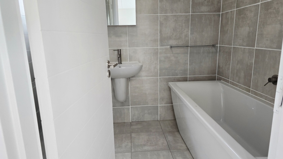 To Let 1 Bedroom Property for Rent in Linbro Park Gauteng