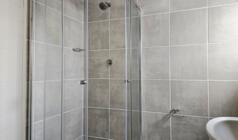 To Let 1 Bedroom Property for Rent in Linbro Park Gauteng