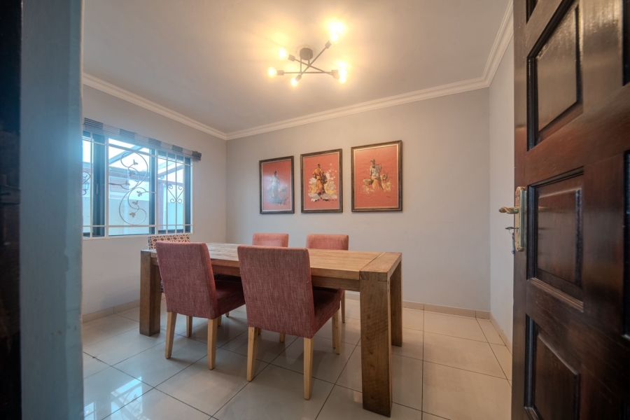 To Let 4 Bedroom Property for Rent in Bedfordview Gauteng