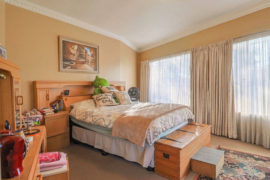 4 Bedroom Property for Sale in Zwartkop Gauteng