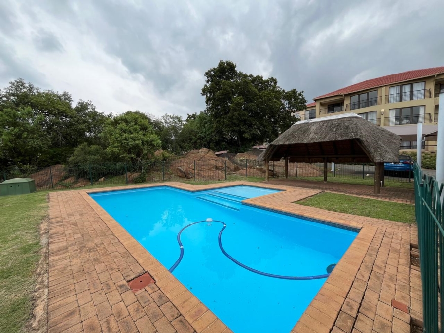 To Let 3 Bedroom Property for Rent in Bassonia Rock Gauteng