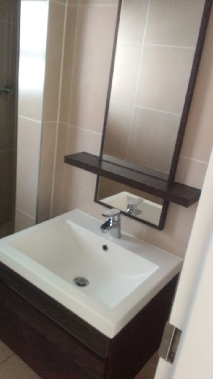 To Let 1 Bedroom Property for Rent in Olivedale Gauteng