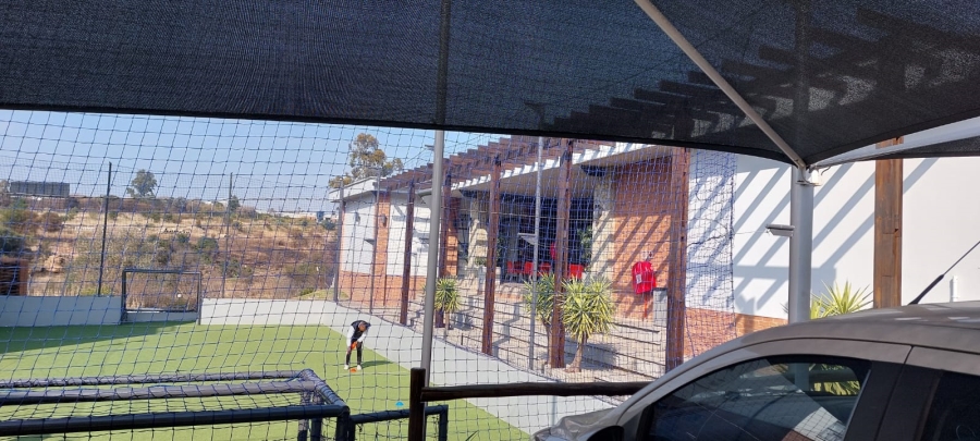 To Let 1 Bedroom Property for Rent in Olivedale Gauteng