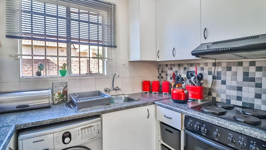 2 Bedroom Property for Sale in Eden Glen Gauteng