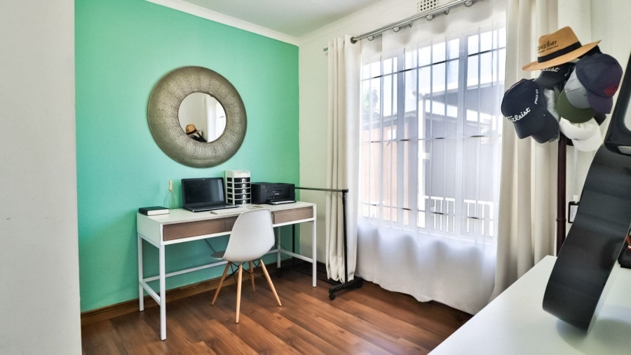 2 Bedroom Property for Sale in Eden Glen Gauteng