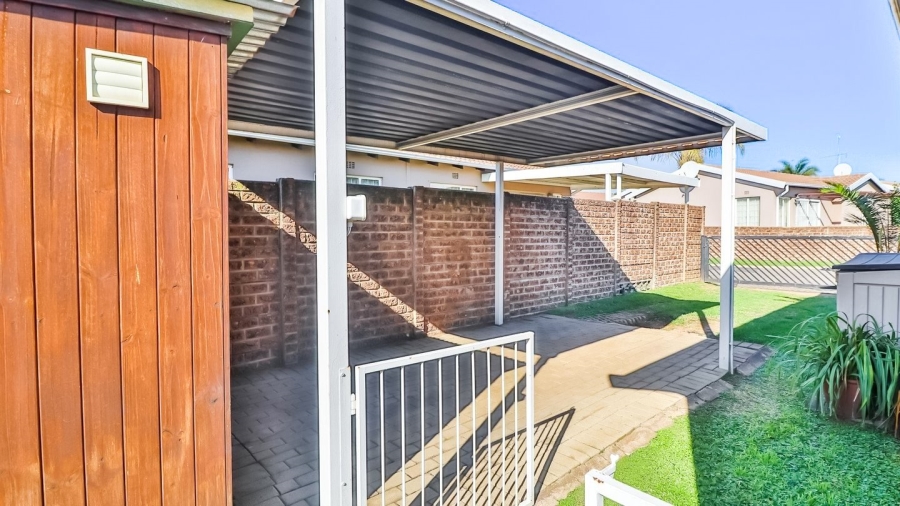 2 Bedroom Property for Sale in Eden Glen Gauteng