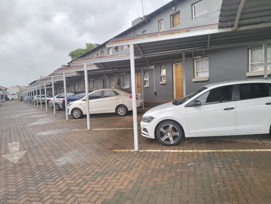 2 Bedroom Property for Sale in Pollak Park Gauteng