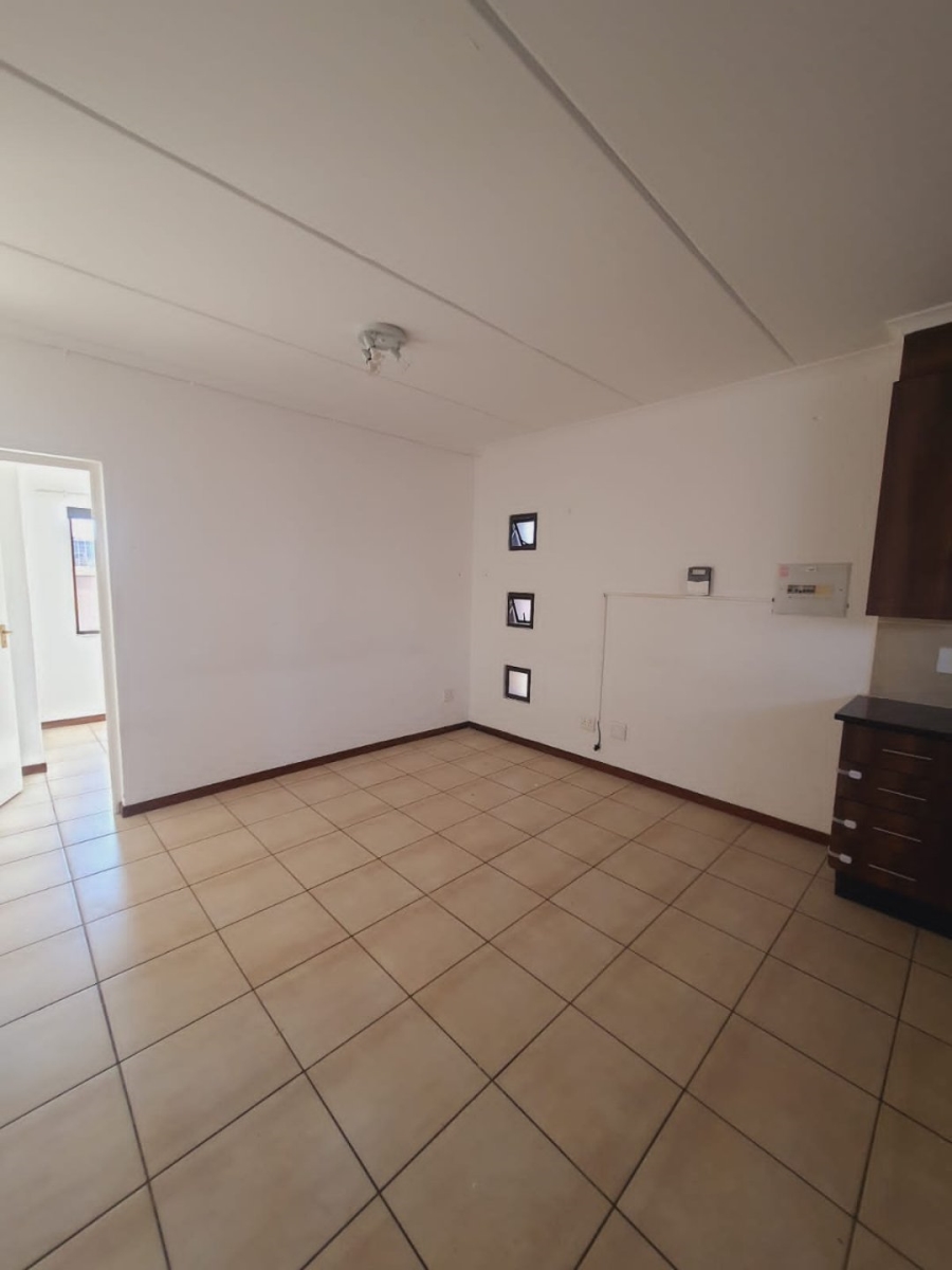2 Bedroom Property for Sale in Helderwyk Gauteng