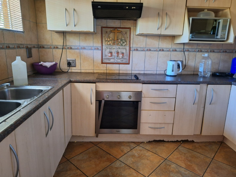 To Let 3 Bedroom Property for Rent in Villieria Gauteng