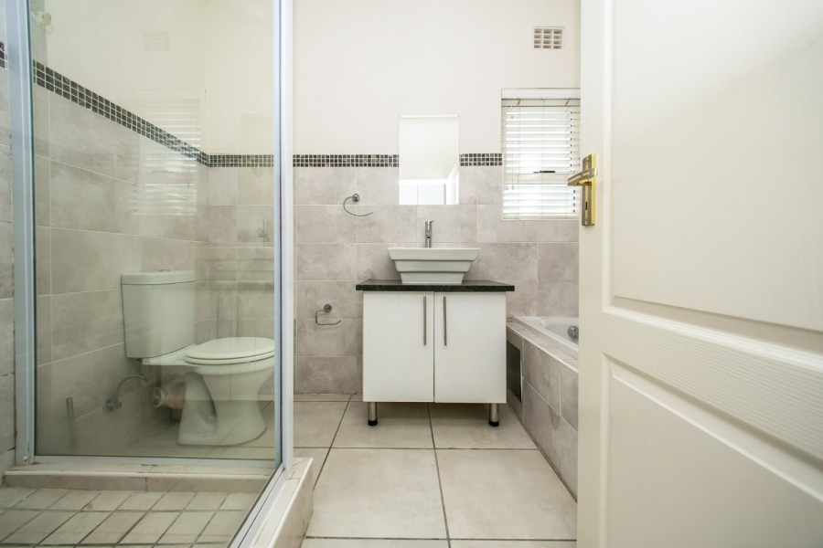 2 Bedroom Property for Sale in Parkview Gauteng