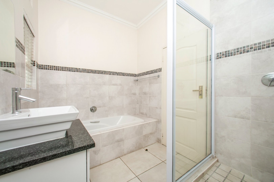 2 Bedroom Property for Sale in Parkview Gauteng