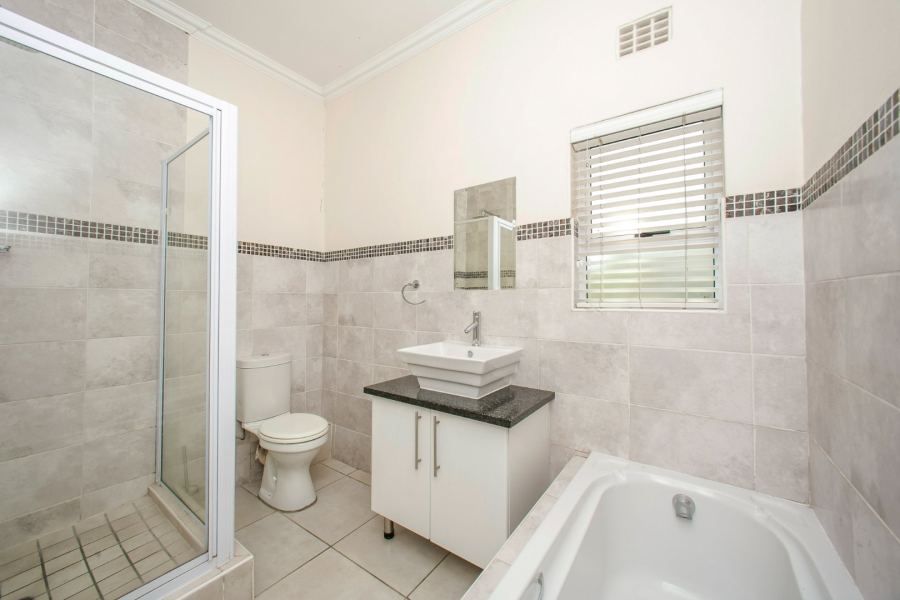 2 Bedroom Property for Sale in Parkview Gauteng